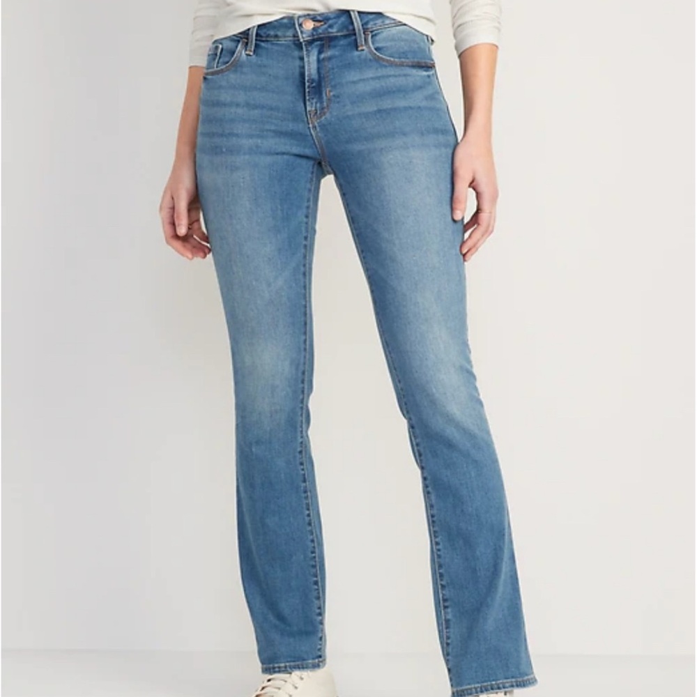 Old Navy Mid-Rise Kicker Boot-Cut Jeans - Bright Medium Wash 30W